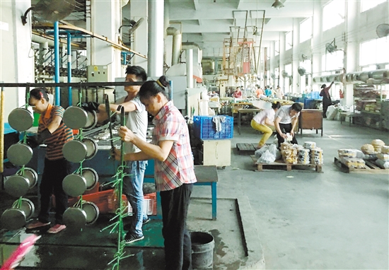 不少小微企业在“政银保”项目的支持下得到发展。